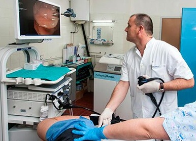 Слизистые выделения из заднего прохода